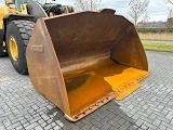 VOLVO L250H front loader