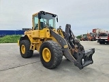 VOLVO L 90 E front loader