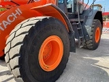 HITACHI ZW220-6 front loader