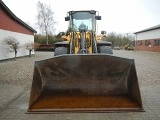 VOLVO L 90 E front loader