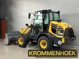 KOMATSU WA70M-8E0 front loader