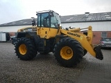 KOMATSU WA320-5 front loader