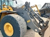 VOLVO L220H front loader