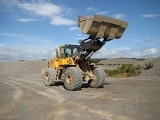 VOLVO L180C front loader