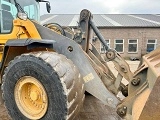 VOLVO L180H front loader