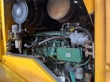 VOLVO L 70 E front loader