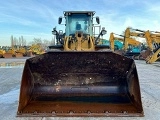 CATERPILLAR 966M front loader