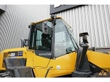 KOMATSU WA320-7 front loader