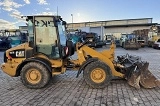 CATERPILLAR 907H front loader