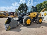 KOMATSU WA250PT-5 front loader