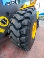 VOLVO L220 front loader