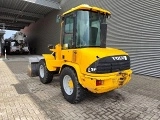 VOLVO L 32 front loader