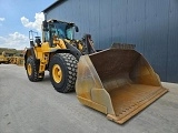 VOLVO L180G front loader