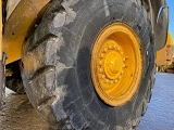 VOLVO L90G front loader