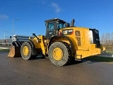 CATERPILLAR 982M front loader