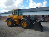 VOLVO L 70 E front loader