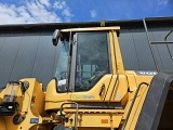 VOLVO L220G front loader