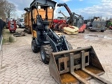 GIANT D 263 SW X-TRA front loader