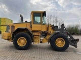 VOLVO L 90 E front loader