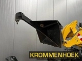 KOMATSU WA80M-8E0 front loader