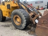 VOLVO L 120 front loader