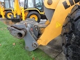 LIEBHERR L 586 front loader