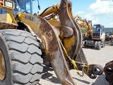 KOMATSU WA500-6 front loader