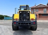 KOMATSU WA480-5 front loader