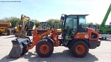 KUBOTA R090 front loader