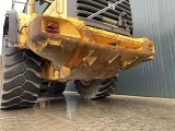 VOLVO L180F front loader