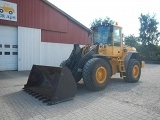 VOLVO L 70 E front loader