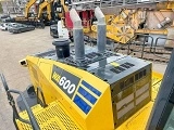 KOMATSU WA600-8 front loader