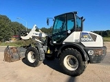 KOMATSU WA100M-5 front loader