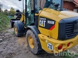 CATERPILLAR 906M front loader