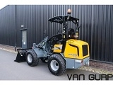 GIANT G2500HD front loader