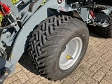 GIANT G2500 X-tra HD front loader