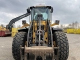 VOLVO L90G front loader