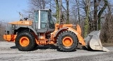 HITACHI ZW 220 front loader