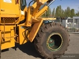 KOMATSU WA250-1 front loader