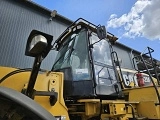 CATERPILLAR 982M front loader