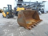 VOLVO L220H front loader