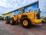 VOLVO L220 front loader