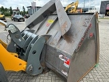 LIEBHERR L 566 front loader