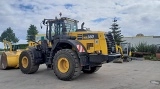 KOMATSU WA380-8E0 front loader