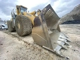 KOMATSU WA800-3 front loader