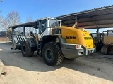 LIEBHERR L 566 front loader