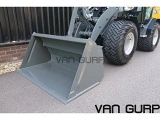 GIANT G2700 HD+ front loader