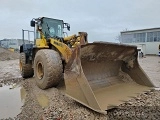 KOMATSU WA470-6 front loader