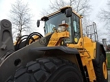 VOLVO L180H front loader