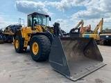 VOLVO L180G front loader